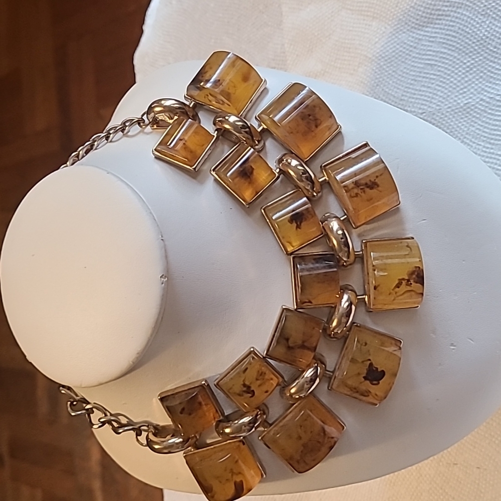 Beautiful  necklace for all occasions  multiple color